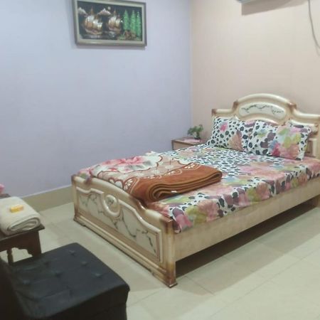 Palm Valley Hotel Sukkur Exterior foto