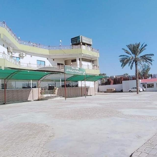 Palm Valley Hotel Sukkur Exterior foto